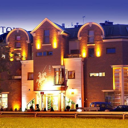 Grot Hotel Malbork Extérieur photo