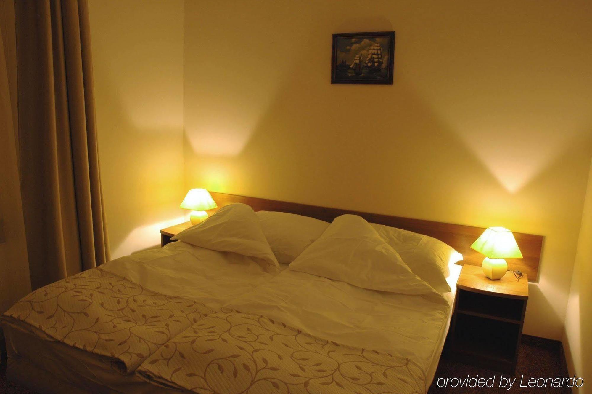 Grot Hotel Malbork Extérieur photo
