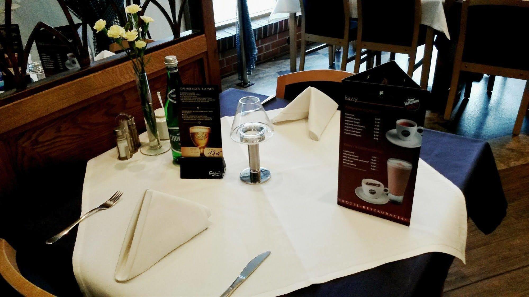 Grot Hotel Malbork Extérieur photo